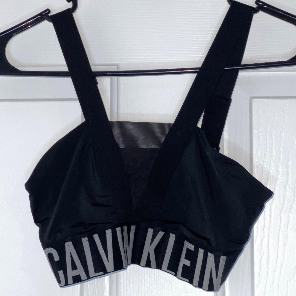 Calvin Klein - Sports Bra